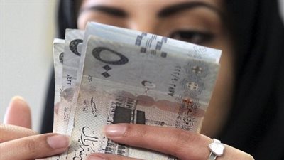 أنا متزوجة وموظفة، فهل يجوز لي التصرف في راتبي بدون إذن زوجي