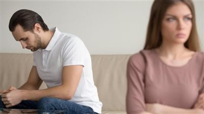 حلمت ان زوجي يخو.نني تفسير ابن سيرين
