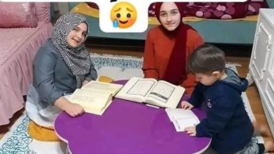 انا _نبويه _عندي 47 سنه _عايشه لوحدي