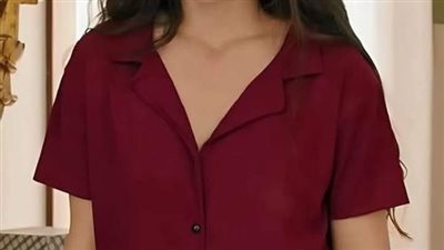 نزلت من البيت وطلعت من الشارع وكل شويه ابص ورايا