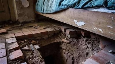 قصة اخوها كان تحت السرير اسبوعين